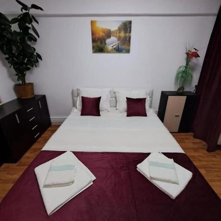 Apartamento Garsoniera Flori - Sinaia Exterior foto