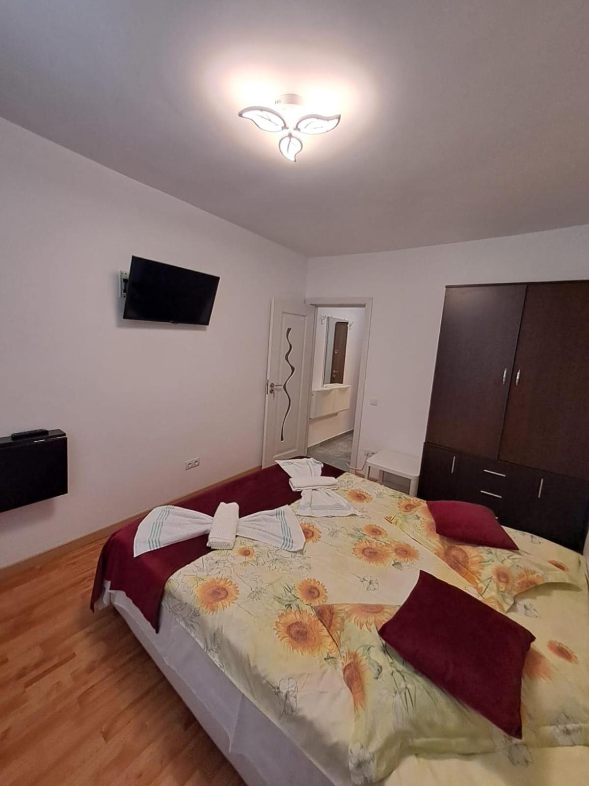 Apartamento Garsoniera Flori - Sinaia Exterior foto