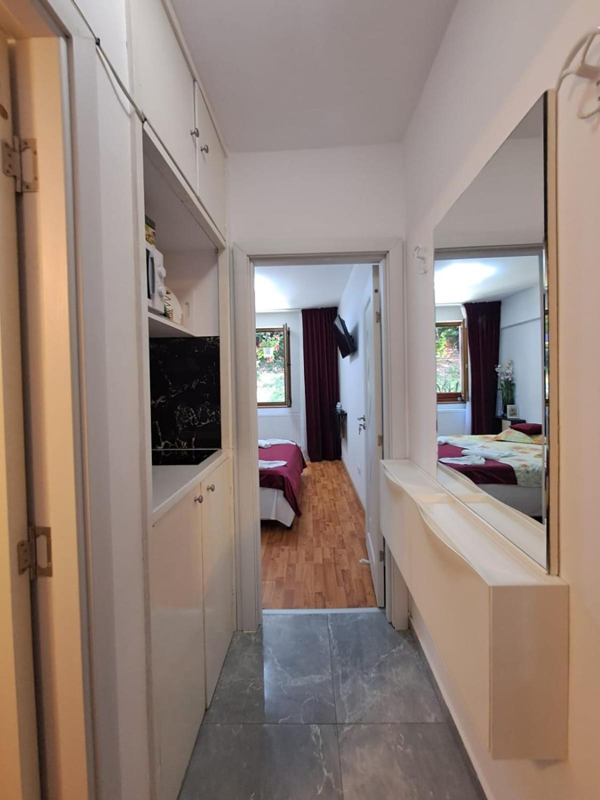 Apartamento Garsoniera Flori - Sinaia Exterior foto